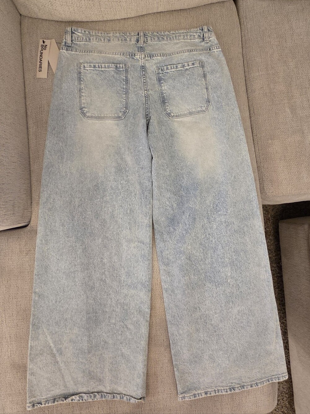 No Boundaries Light Blue Wide Leg Jeans - Picture 7 of 12